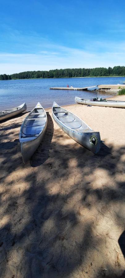 Davids Stuga Klassbol Buitenkant foto